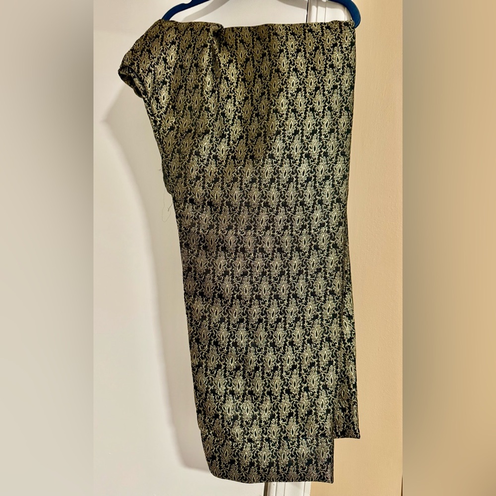 Stylish Black and Gold trousers